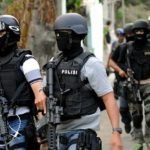 Ratusan Personil Gabungan Terlibat Kontak Senjata Dengan Pengendara Mobil Misterius di Tuban