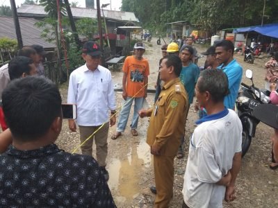 Cagub Rusmadi Kunjungi Bencana Longsor di Desa Telemow