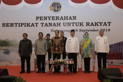 Presiden Jokowi Kembali Serahkan Sertifikat Tanah kepada 5000 Warga Tangsel