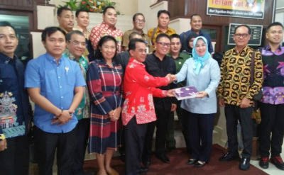 Kaji Banding Penerapan Tarif Retribusi, DPRD Kota Palangkaraya Kunker ke DPRD Kota Balikpapan