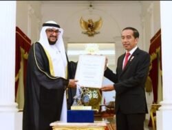 Presiden Jokowi Terima Penghargaan Perdamaian dari Abu Dhabi