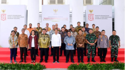 Jokowi Ceritakan Empat Langkah Sukses Hadapi Pandemi