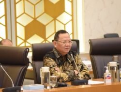 Ketua Komisi IV DPR RI, Sudin, Temukan Perusahaan Ilegal Arang Kayu Berbahan Mangrove di Riau