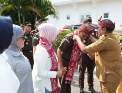 Kunjungi Bombana, Kajati Sultra Tekankan Pemerintahan Bebas KKN